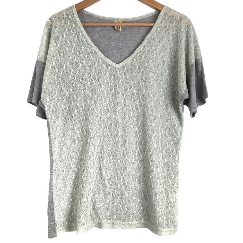 BKE Womens L Lace Front V Neck TShirt Short Sleeve Relaxed Fit Gray White Comfy